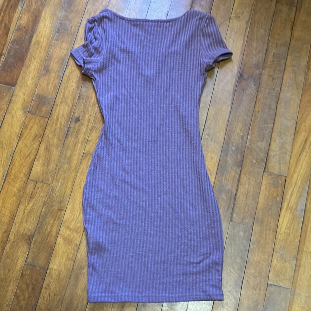 Dress. - Picture 3 of 3